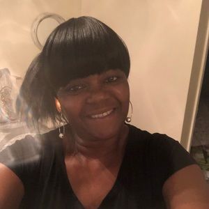 Meet your Posher, Yvette